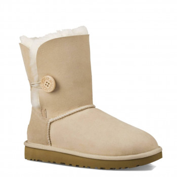 UGG Bailey Button II Sand